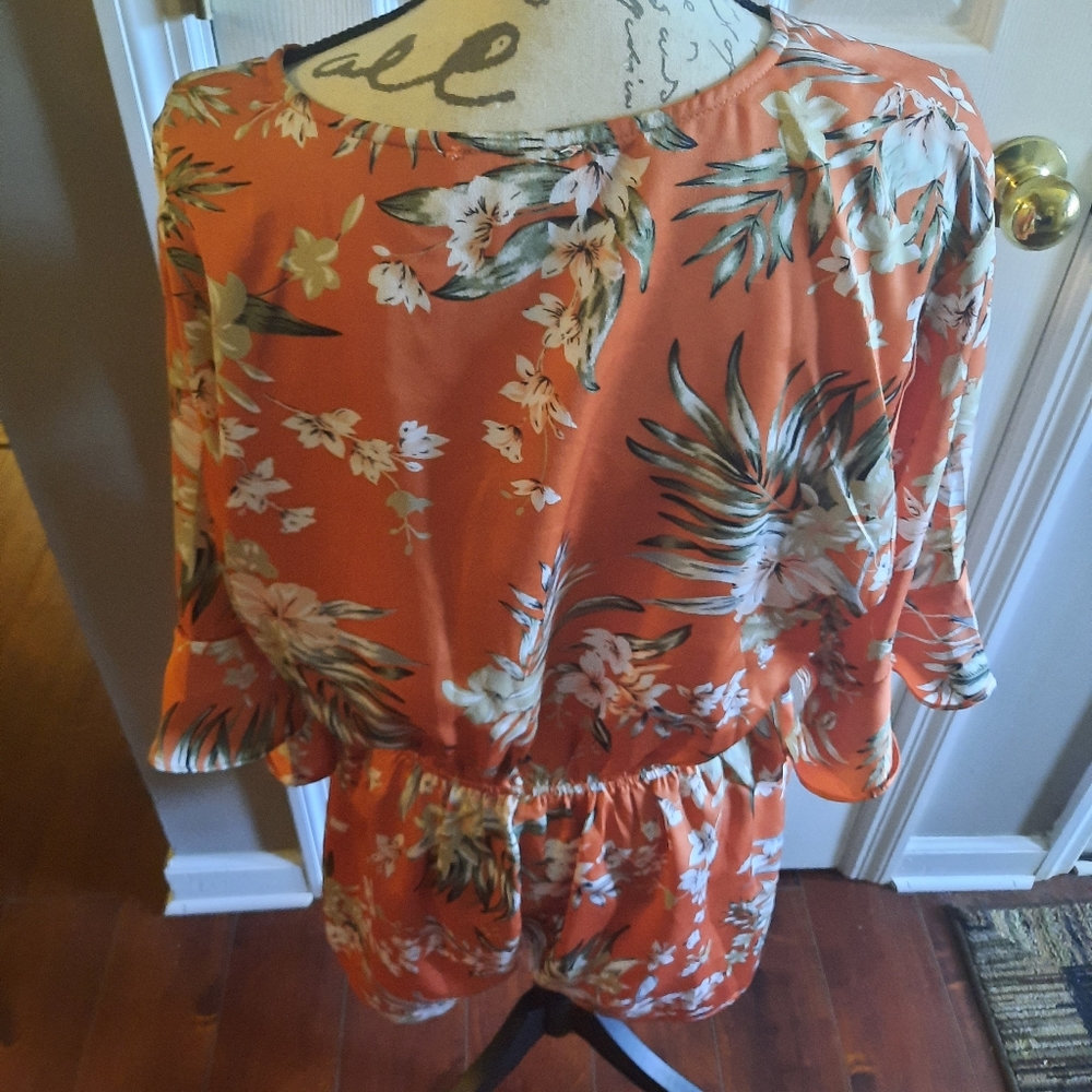 Romper - Picture 3 of 4